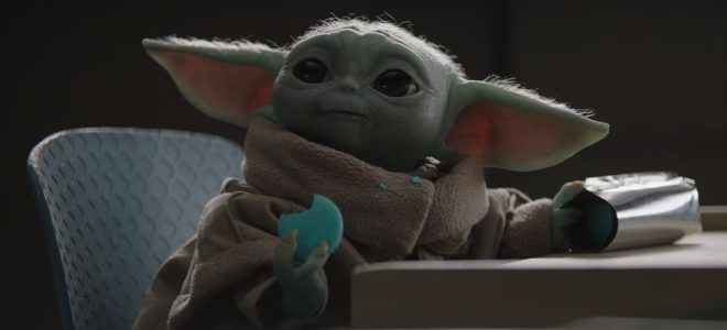 Baby Yoda sentando