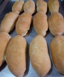 Cuál es la receta para hacer pan francés casero?