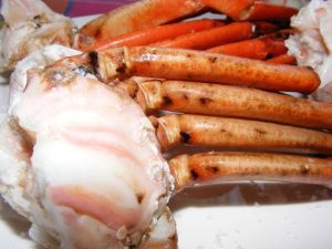 Cómo cocer patas de cangrejo congeladas en Colombia?